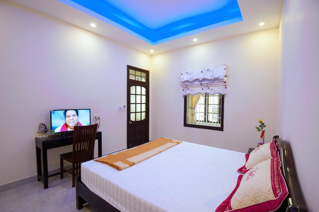 Royal Homestay Hoi An Exterior photo